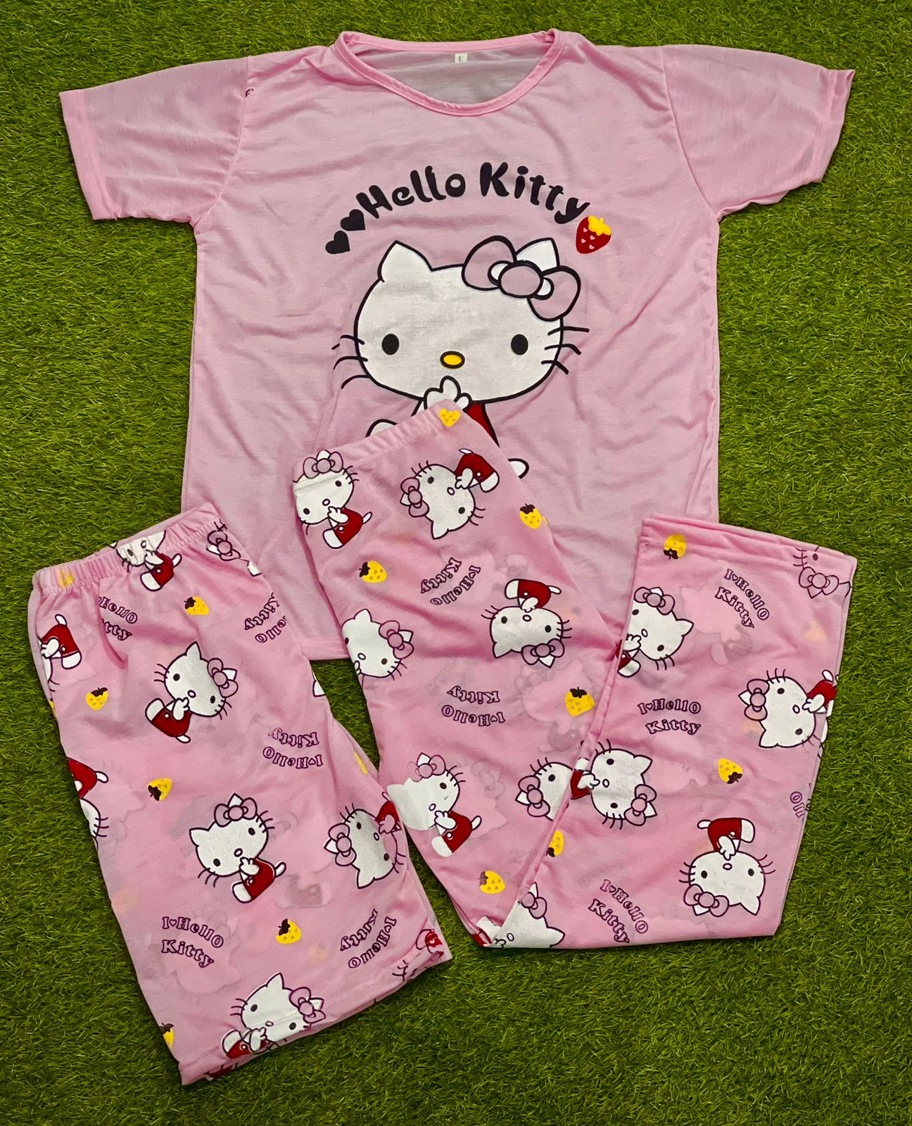 Pink Hello Kitty 2-Piece Loungewear Set – T-Shirt, Pajama & Shorts | Cute Cartoon Sleepwear for Women