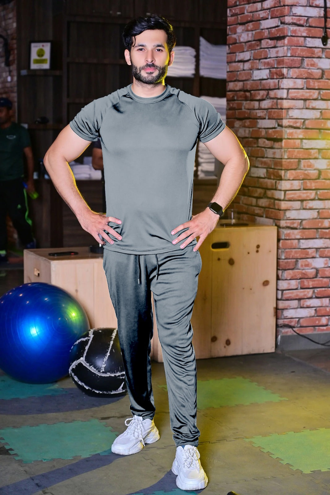 Pack Of 2 Tracksuit For Men's (T-Shirt+Trouser)