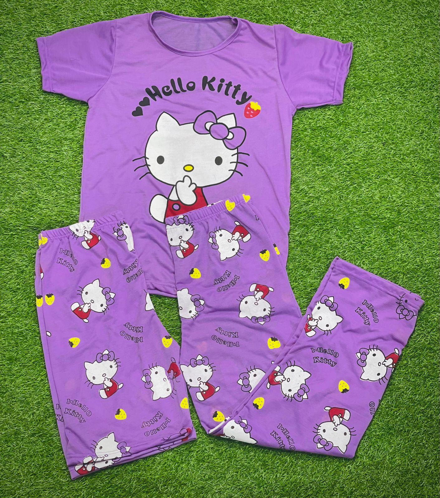 Purple Hello Kitty 2-Piece Loungewear Set – T-Shirt, Pajama & Shorts | Cute Cartoon Sleepwear for Women